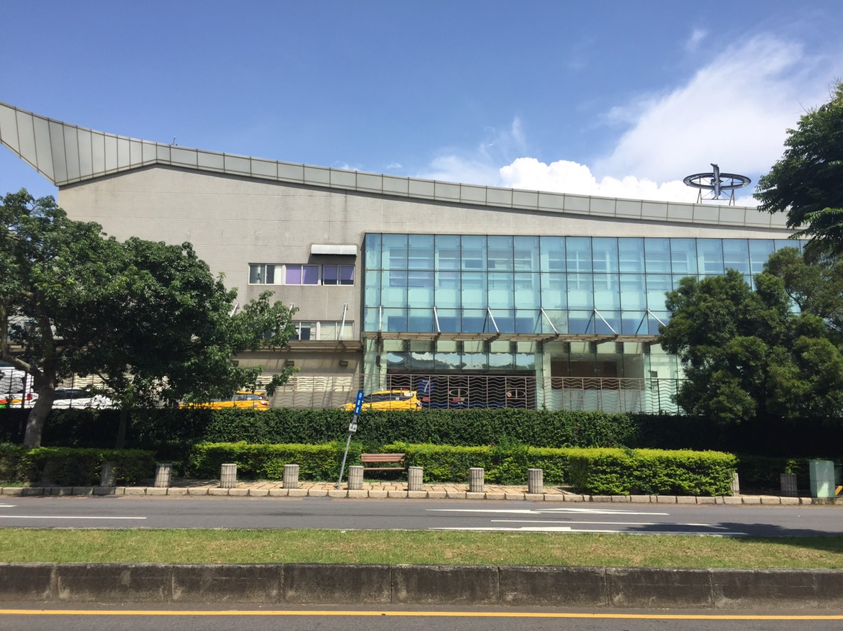 限時優惠!!台中機場必經路段、沙鹿清水來往交通要道-2-螢幕因照相顯示問題,實際畫面細膩